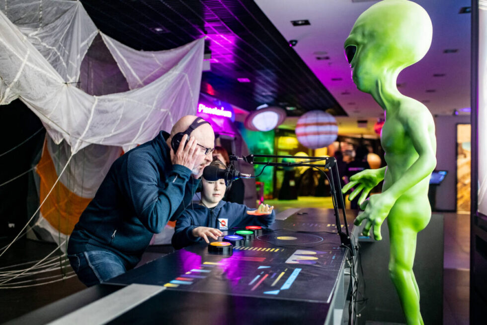 Kosmiczna wystawa w centrum Bydgoszczy. Można polecieć na międzynarodową stację na orbicie Ziemi