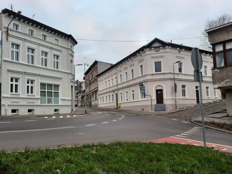 XIX-wieczne kamienice na Szwederowie wyglądają jak nowe. Osiedle zmienia się nie do poznania [ZDJĘCIA]