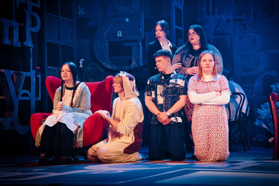 „Pustostan” jako metafora życia współczesnego człowieka. Dyplomowy spektakl uczniów XV LO