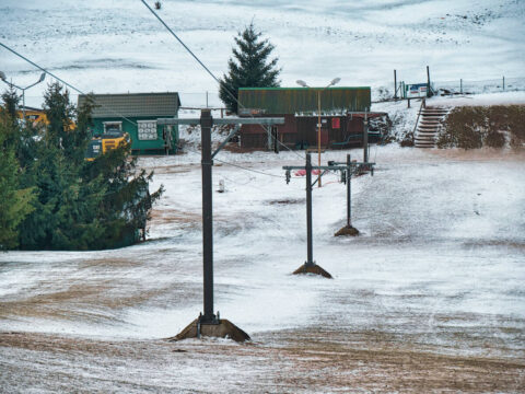 Jest szansa na uruchomienie wyciągu narciarskiego w Myślęcinku. Odbyła się nawet próba naśnieżania [ZDJĘCIA]