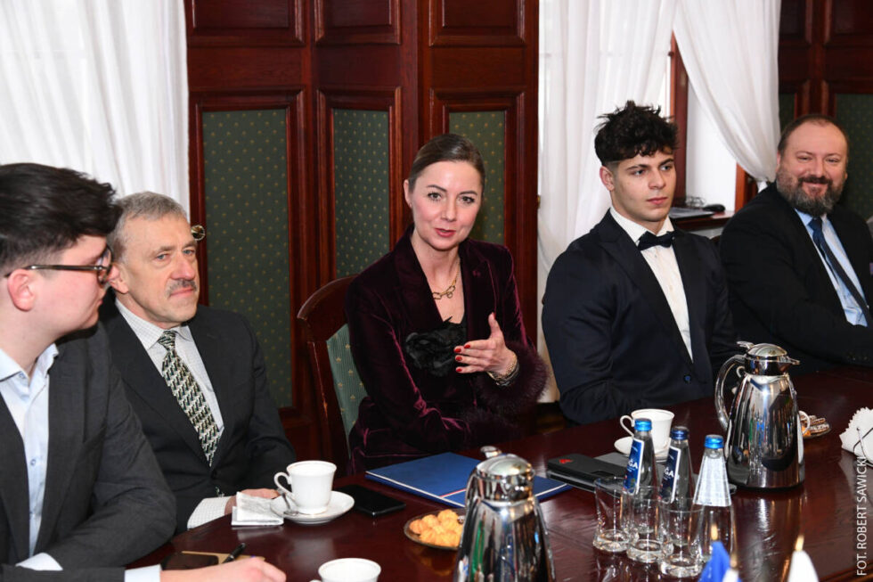 Sześć „złotych szkół” z Bydgoszczy otrzymało wyróżnienia i chcą dalej się rozwijać [ZDJĘCIA]