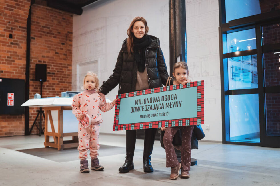 Milionowy gość w Młynach Rothera. Pani Katarzyna przyszła z dwiema córkami