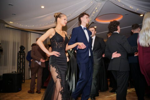 Studniówki 2026 w Bydgoszczy. Bal maturzystów z Zespołu Szkół Budowlanych [ZDJĘCIA]