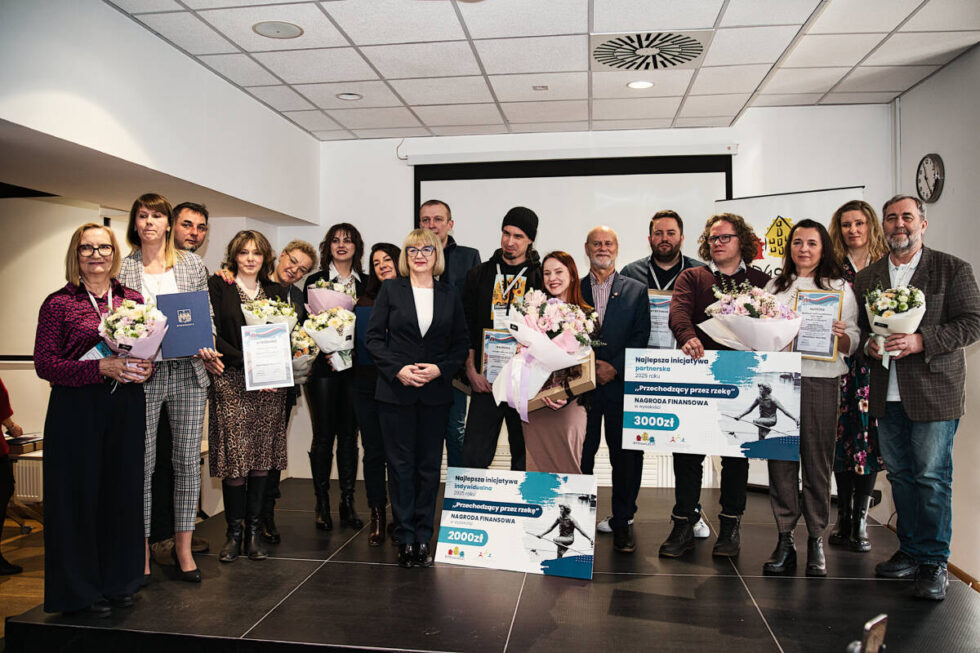 Konkurs na najlepszą inicjatywę pozarządową „Przechodzący przez rzekę” rozstrzygnięty