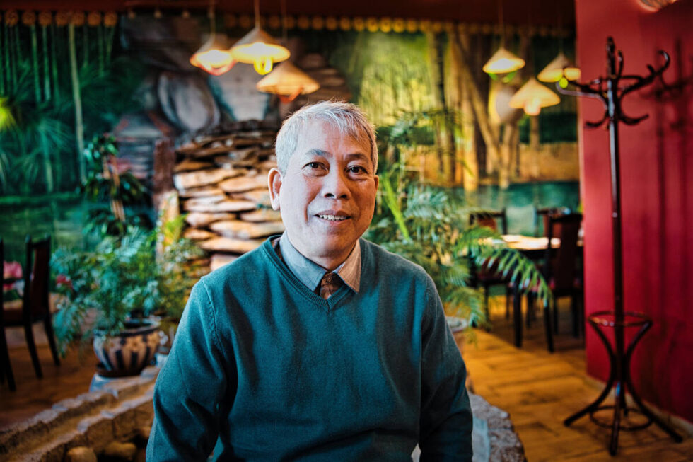 Od ponad 30 lat kusi nas swoimi wietnamskimi przysmakami. Jak fizyk jądrowy został restauratorem