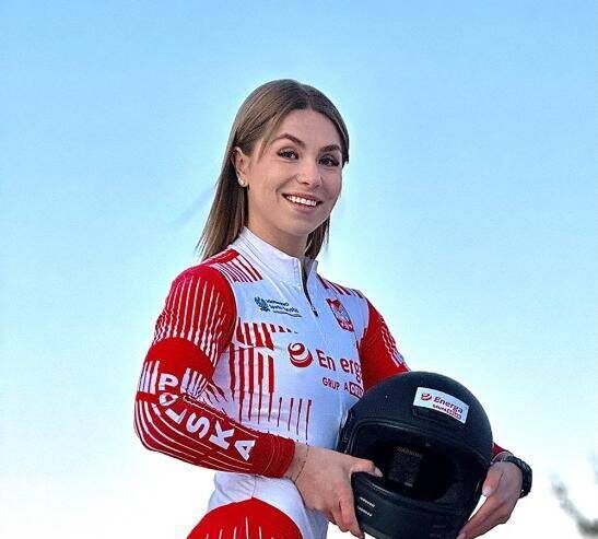 Biegała dla Zawiszy, a teraz zjeżdża w bobsleju. Klaudia Adamek jako pierwsza w historii Polka pojechała na letnie i zimowe igrzyska