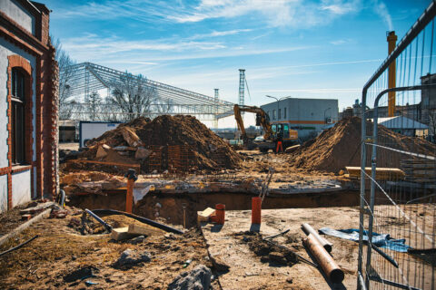 Odbudowa Fabryki Lloyda