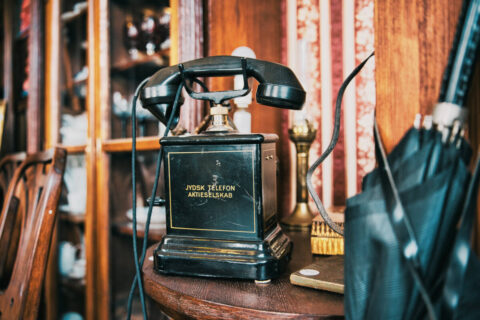 Sklep z Antykami - Dawid Sobiech