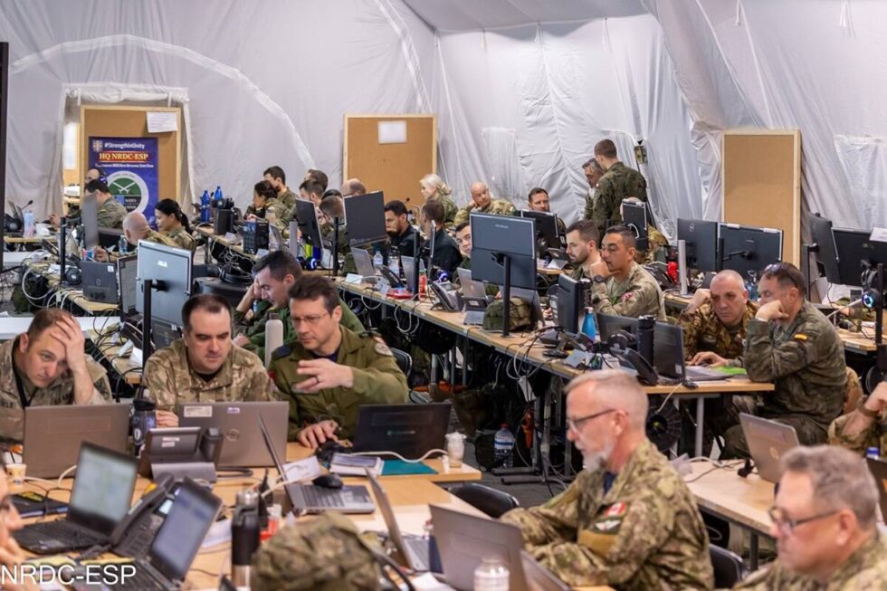 Wirtualny wróg atakował z lądu, morza, powietrza, kosmosu i w sieci