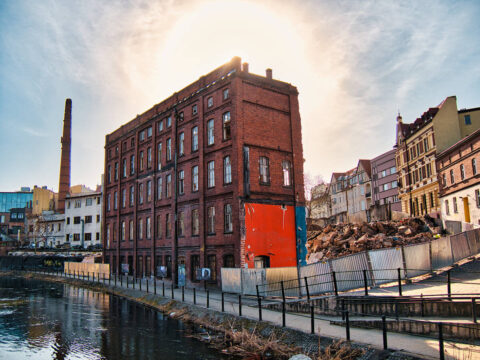 Przebudowa dawnej Farbiarni Wilhelma Koppa