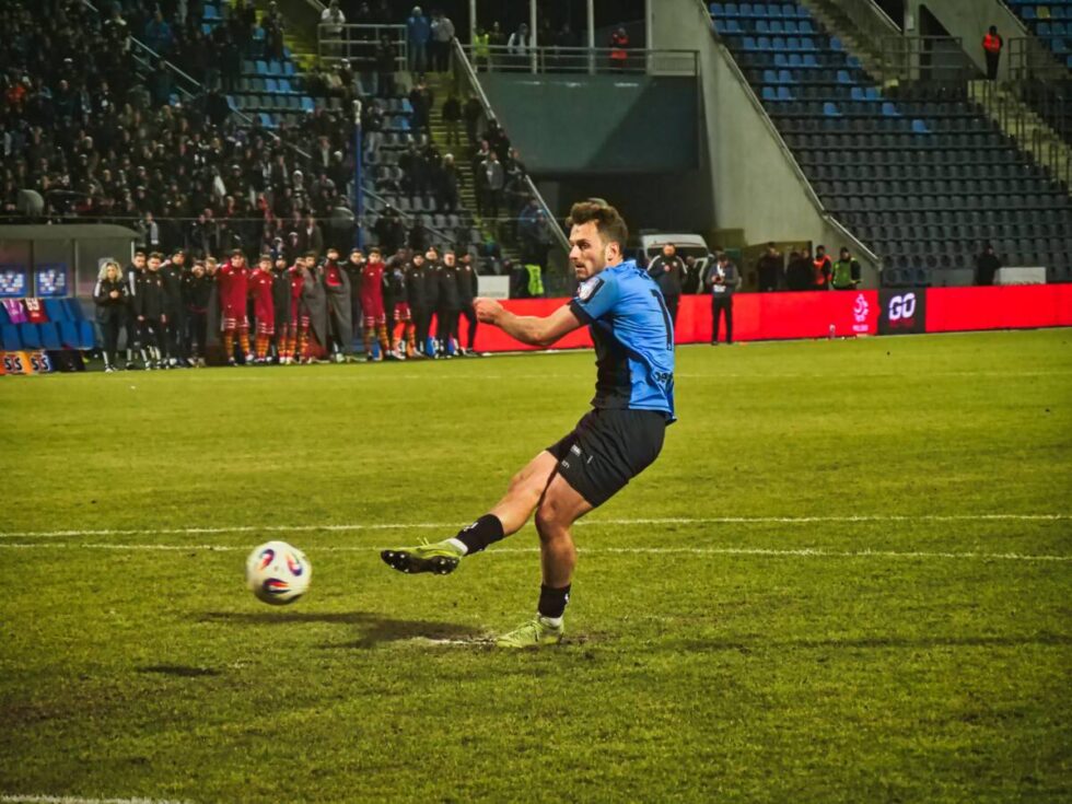 Ćwierćfinał Pucharu Polski. Rzuty karne zdecydowały w meczu Zawisza Bydgoszcz – Chojniczanka