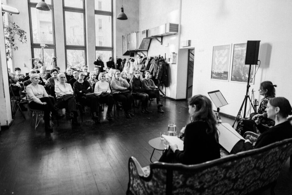 Teatr Polski na Dzień Kobiet. Bydgoskie Salony Poezji i Muzyki z wierszami stworzonymi przez panie