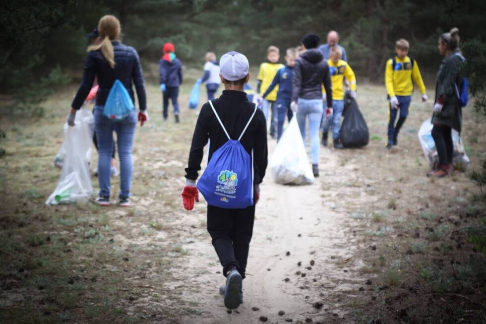 „Aktywni razem – wolni od uzależnień” w akcji „Sprzątanie świata”