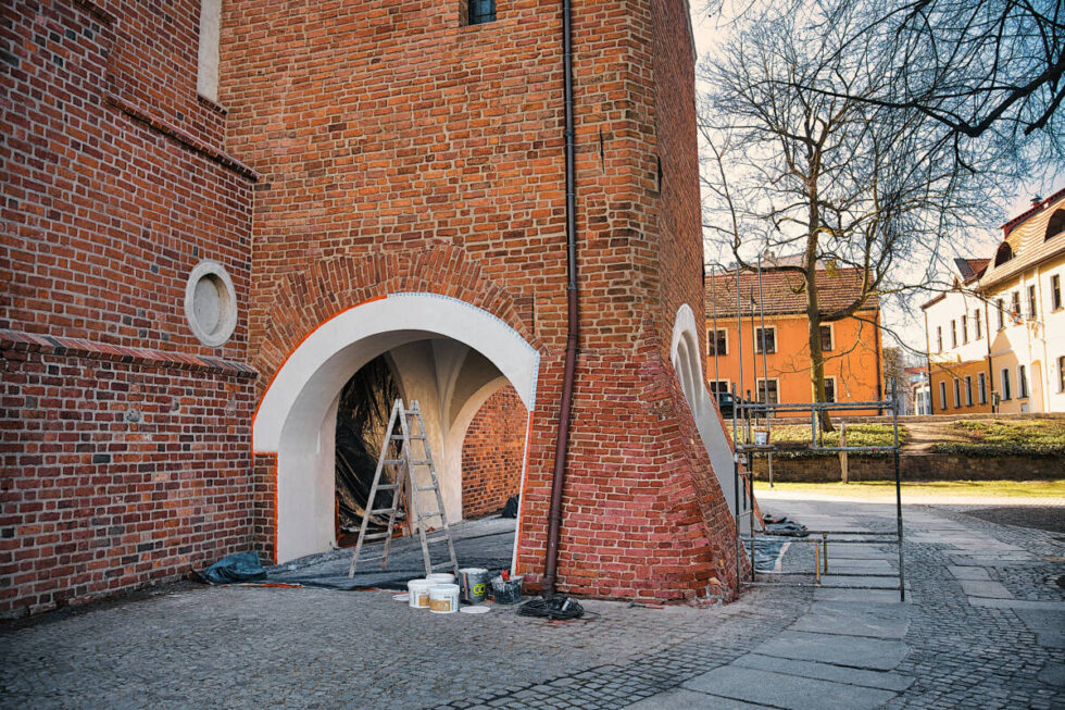 Najstarszy budynek w Bydgoszczy przechodzi remont. W katedrze znajduje się obraz koronowany dwukrotnie