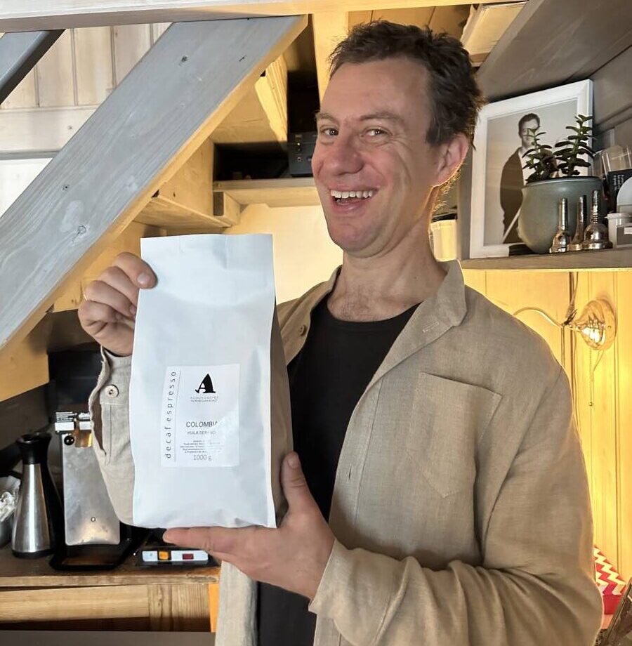 Norweg robi w Bydgoszczy kawę na światowym poziomie. Audun Coffee ze złotymi medalami