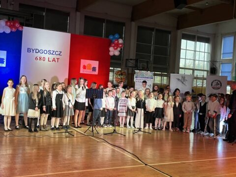 680. urodziny Bydgoszczy. Jubileuszowy koncert w Zespole Szkół nr 7 na Błoniu