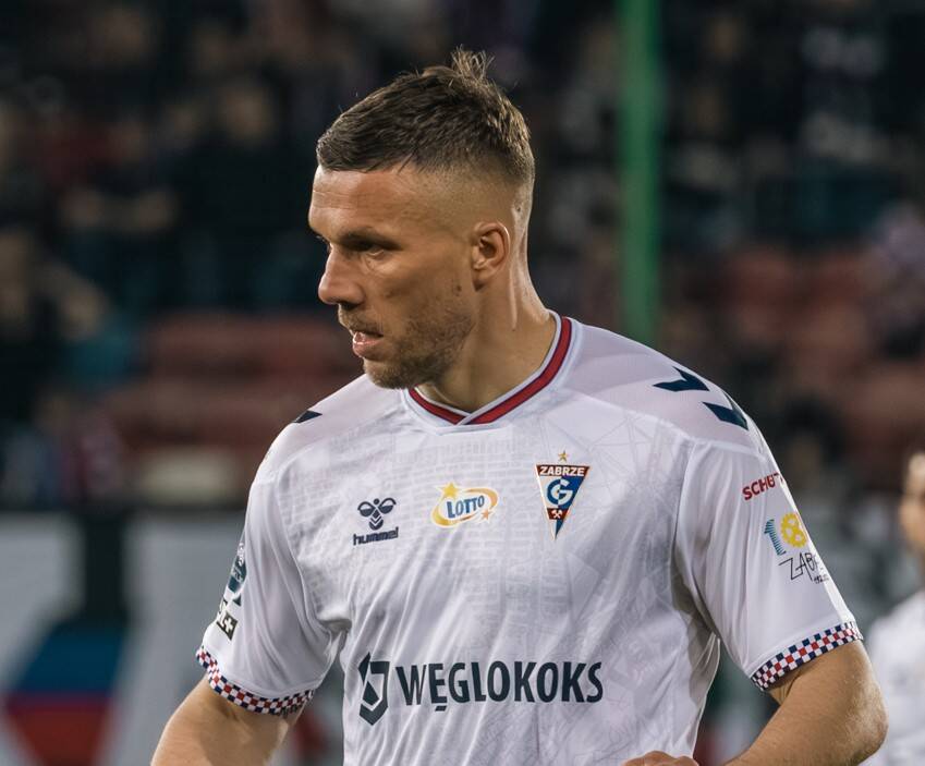 Mistrz świata na stadionie w Bydgoszczy. Zbigniew Boniek obiecuje garnitury za awans Zawiszy do finału Pucharu Polski