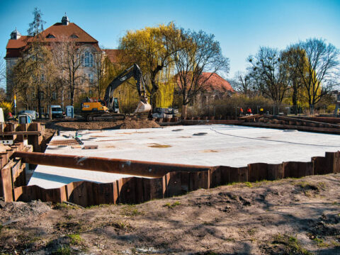 Prace na Skwerze Leszka Białego