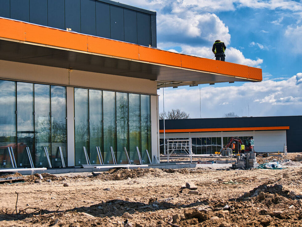 Znamy datę otwarcia nowego parku handlowego na Glinkach. Trwa przebudowa ulic dojazdowych [ZDJĘCIA]