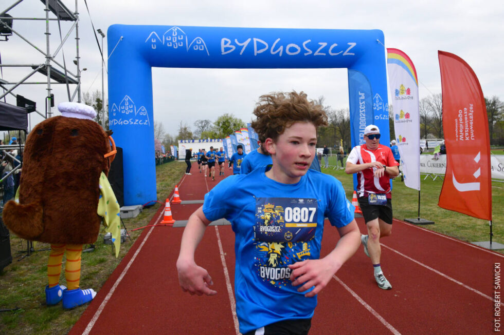 680. urodziny Bydgoszczy. Biegaliśmy nad Kanałem Bydgoskim, aby tradycyjnie uczcić święto miasta [ZDJĘCIA, WYNIKI]