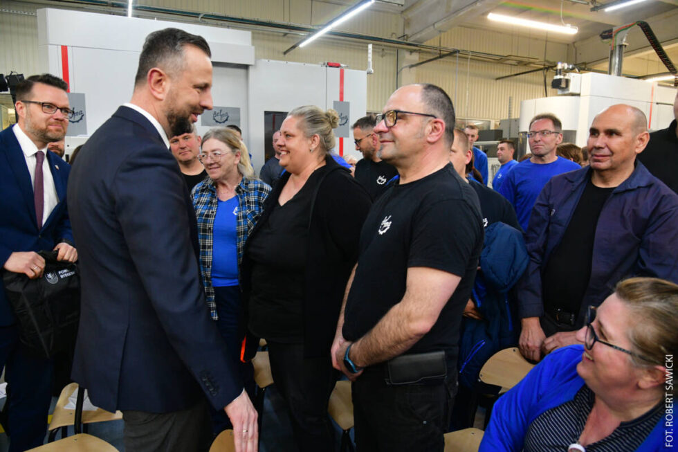 Prawie trzy i pół miliarda złotych dla Belmy. Na miny, kasety i miotacze dla Tarczy Wschód