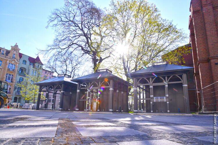 Tak wyglądają nowe kwiaciarnie. Stanęły na Placu Wolności [ZDJĘCIA]