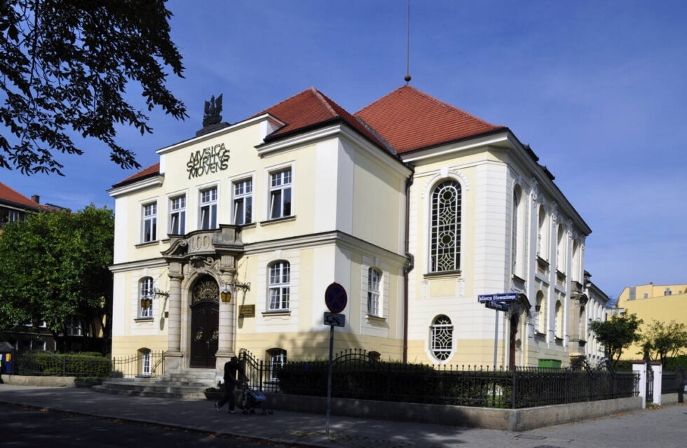 Jeden z najpiękniejszych budynków w Bydgoszczy został wystawiony na sprzedaż – w związku z przeprowadzką