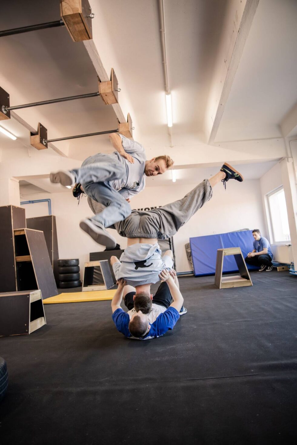 Parkour, czyli pokonaj przeszkody. Bezpłatne warsztaty z okazji Ogólnopolskiego Dnia Parkour