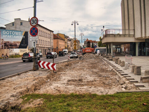 Opera Nova od strony ulicy