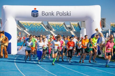 PKO Bieg Charytatywny. Pobiegną m.in. w Bydgoszczy, aby wesprzeć zdrowie psychiczne młodych. Ostatnie chwile na zapisanie drużyny