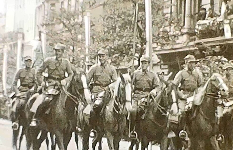 Skarb w Archiwum Państwowym w Bydgoszczy. Wielka defilada wojskowa – ul. Gdańska w roku 1937. Ten film nakręcił dentysta