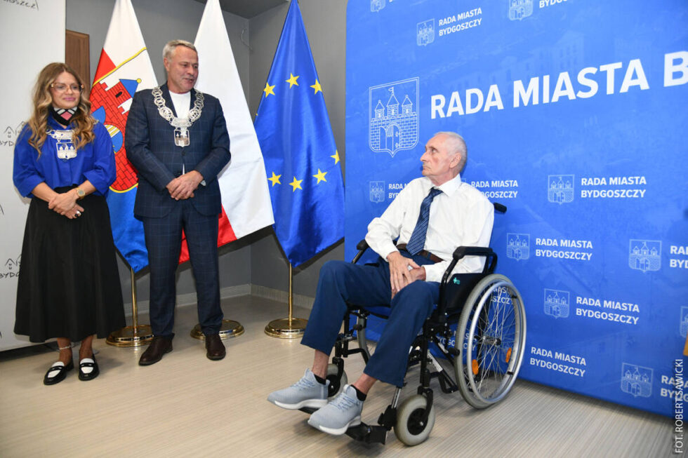 Stefan Pastuszewski z tytułem Honorowego Obywatela Bydgoszczy